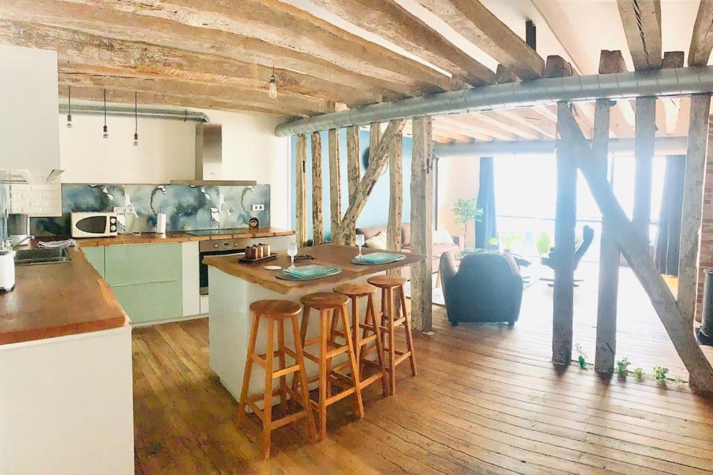Grand Appartement Charme Ancien Et Confort Le Mans Eksteriør billede